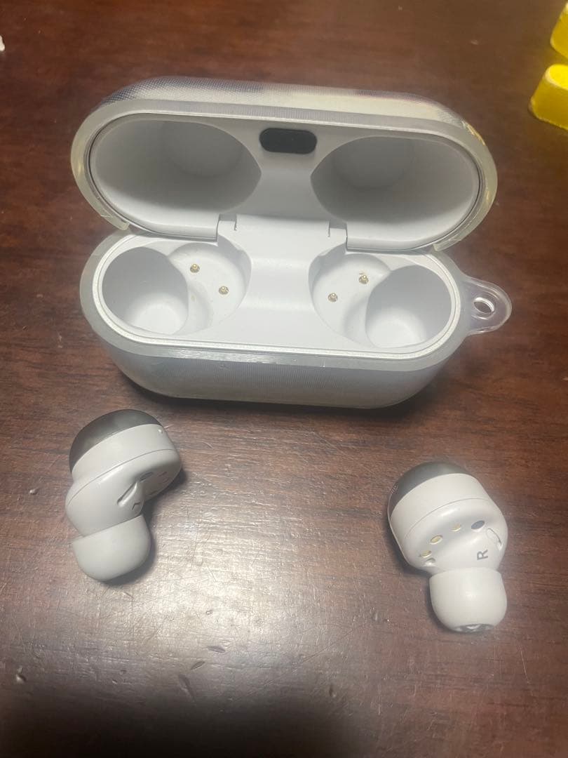 テクトロニクス ワイヤレスイヤホン シルバー