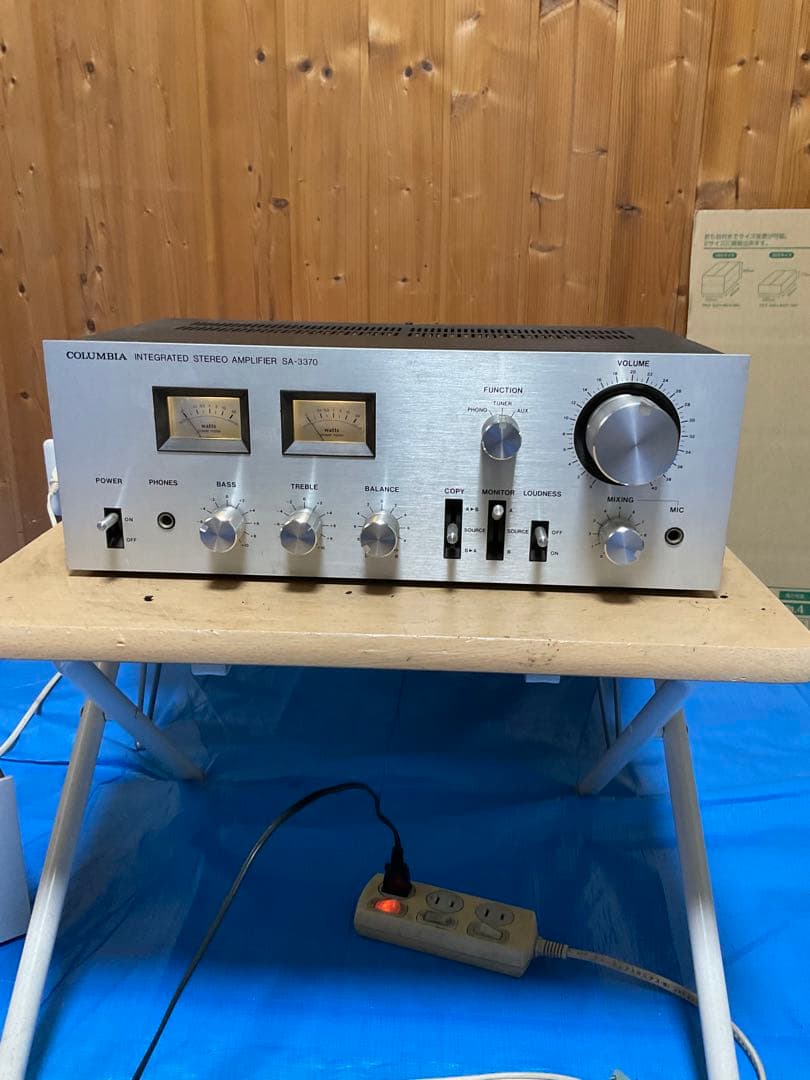 ステレオ　カセット　デッキとステレオアンプ　コロムビア　ジャンク