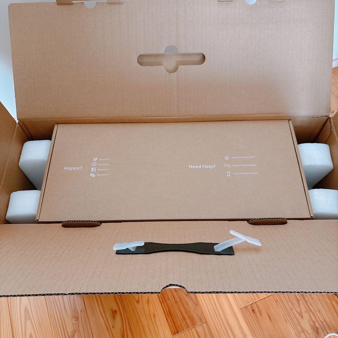 2021年製★Wacom Cintiq 22 液晶ペンタブレット本体 + 付属品