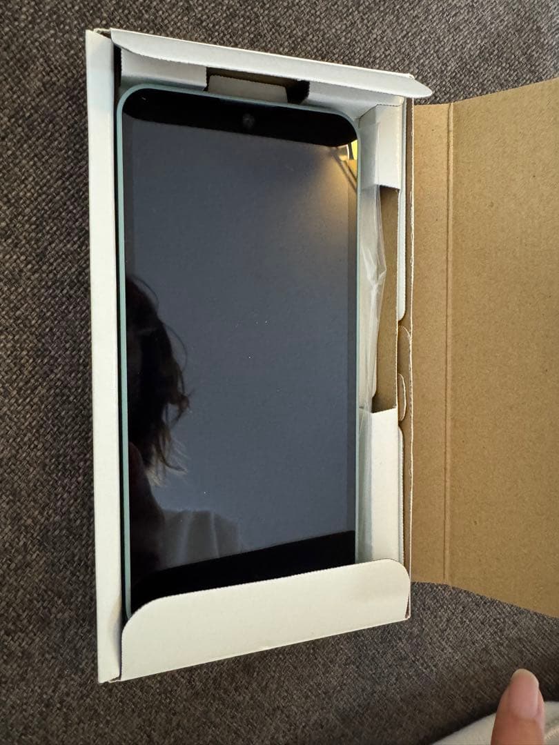 AQUOS スマホ本体 マットグリーン