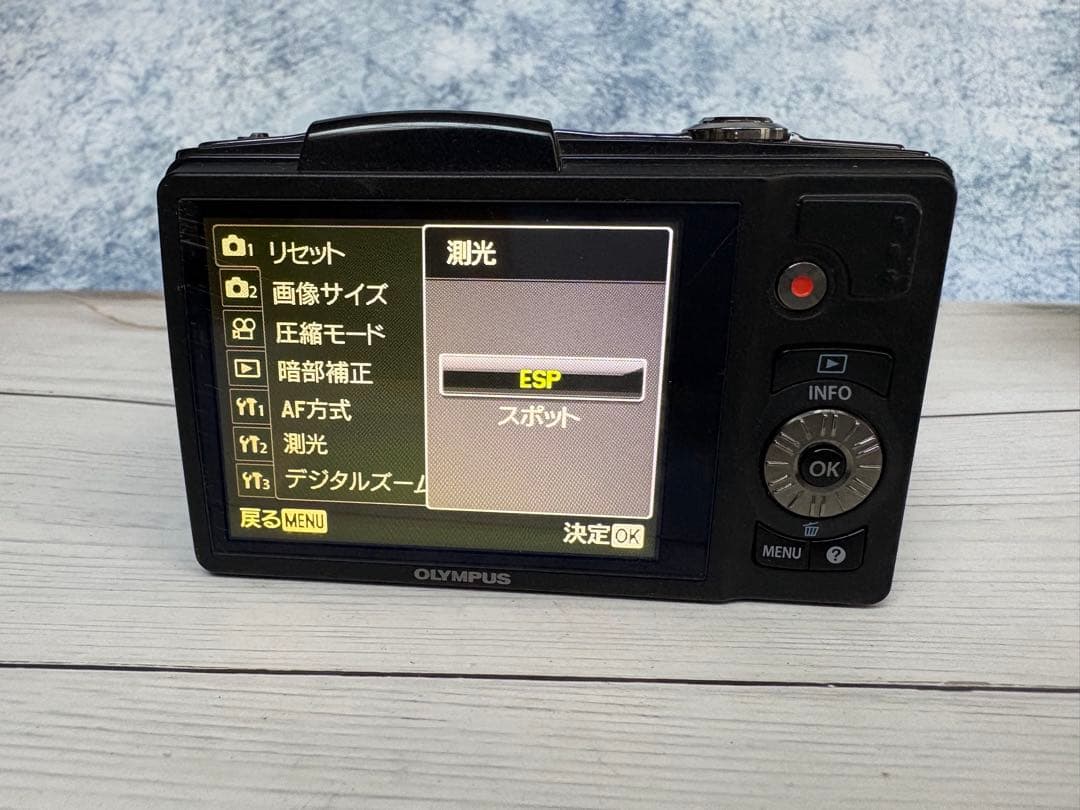 オリンパスのデジタルカメラ、OLYMPUS SZ-20(レ65)