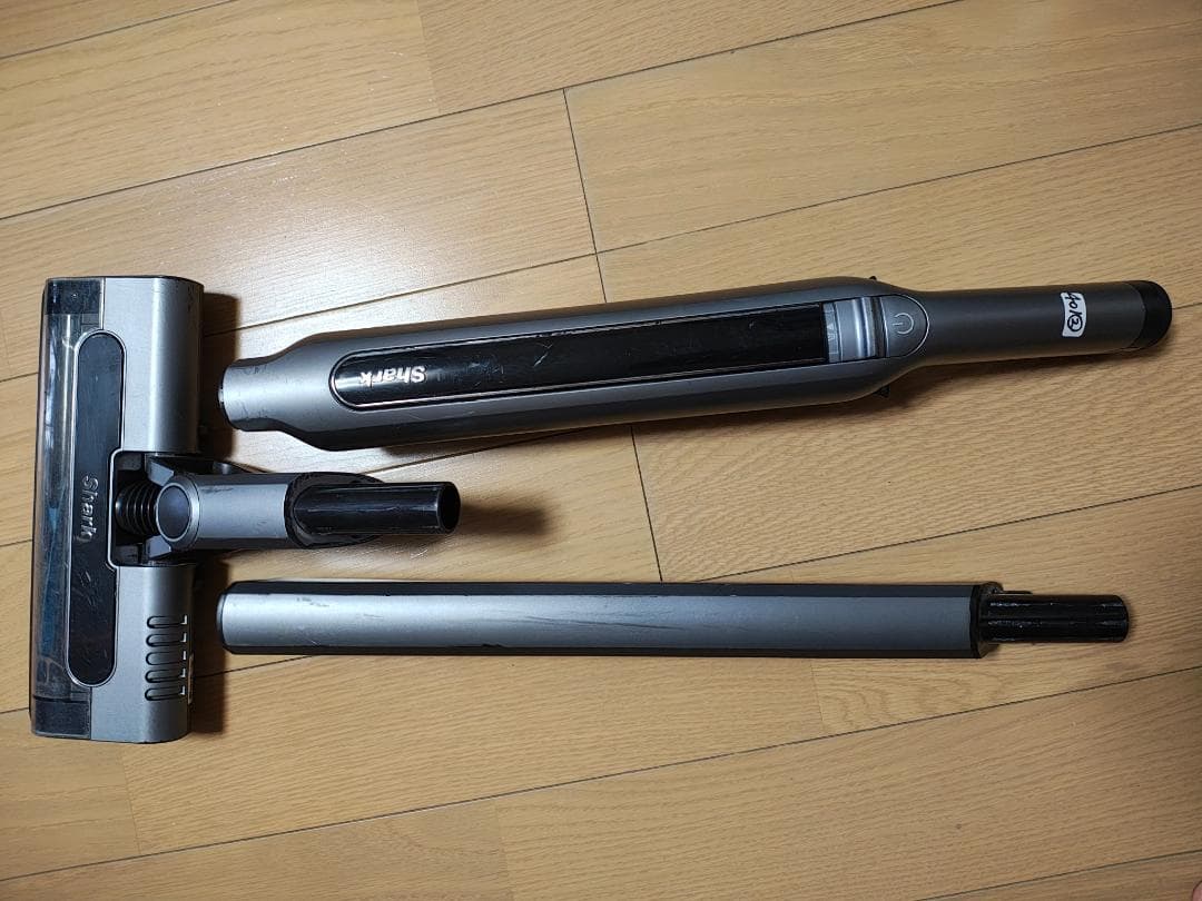 シャーク★コードレスクリーナー★CS401JGR★バッテリーの状態良好★2