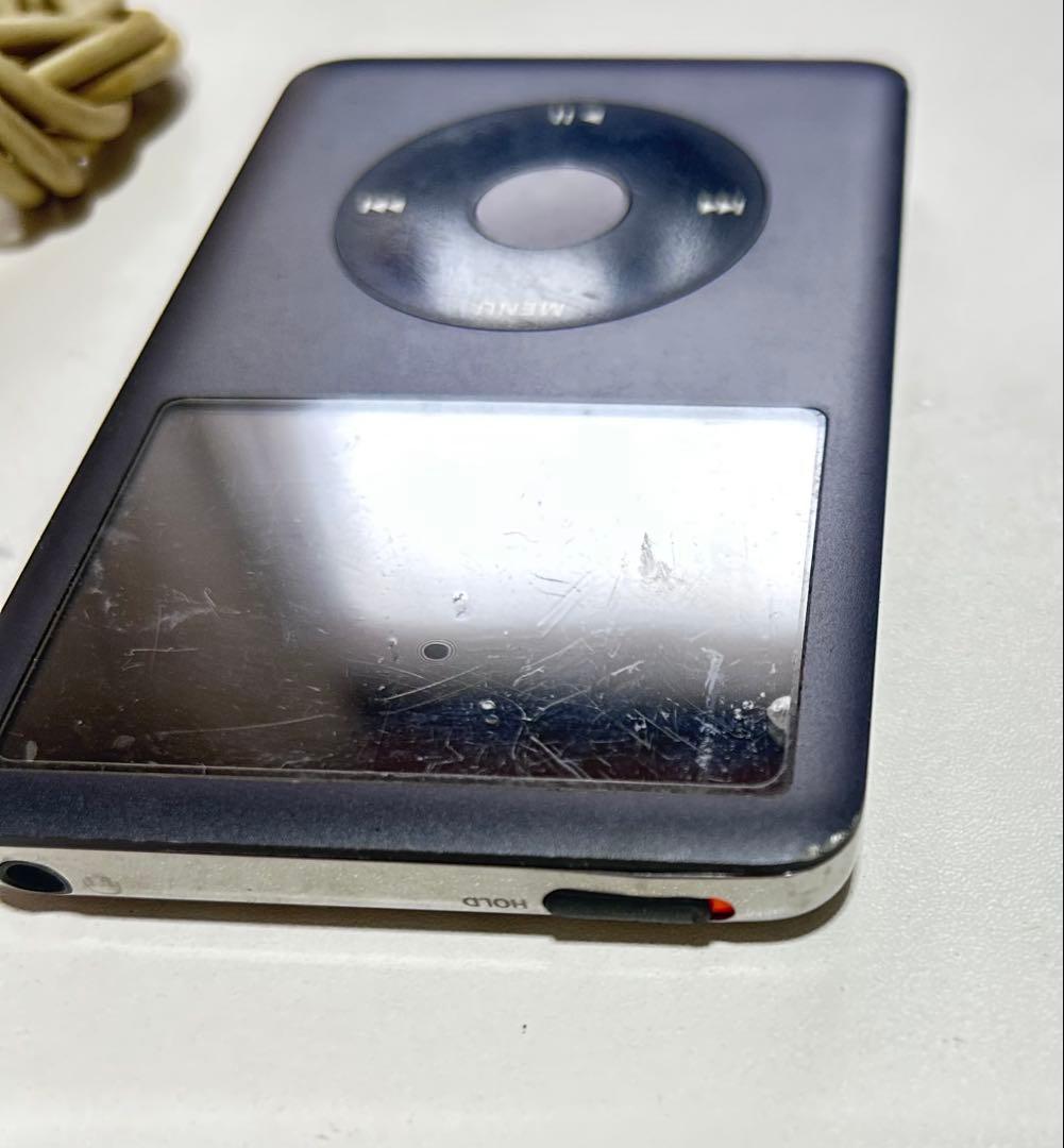 Apple iPod classic 16GB USBケーブル付属