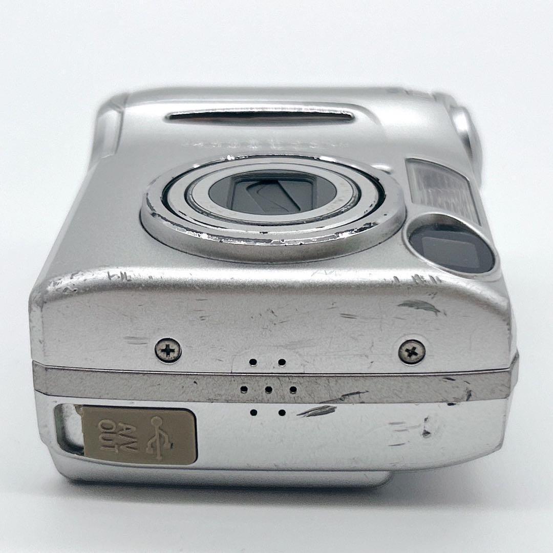 Nikon ニコン COOLPIX 5600 シルバー デジカメ