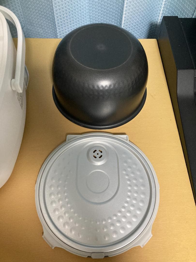 ★美品★２3年製TOSHIBA RC-10HR IH炊飯ジャー炊飯器5.5合炊き