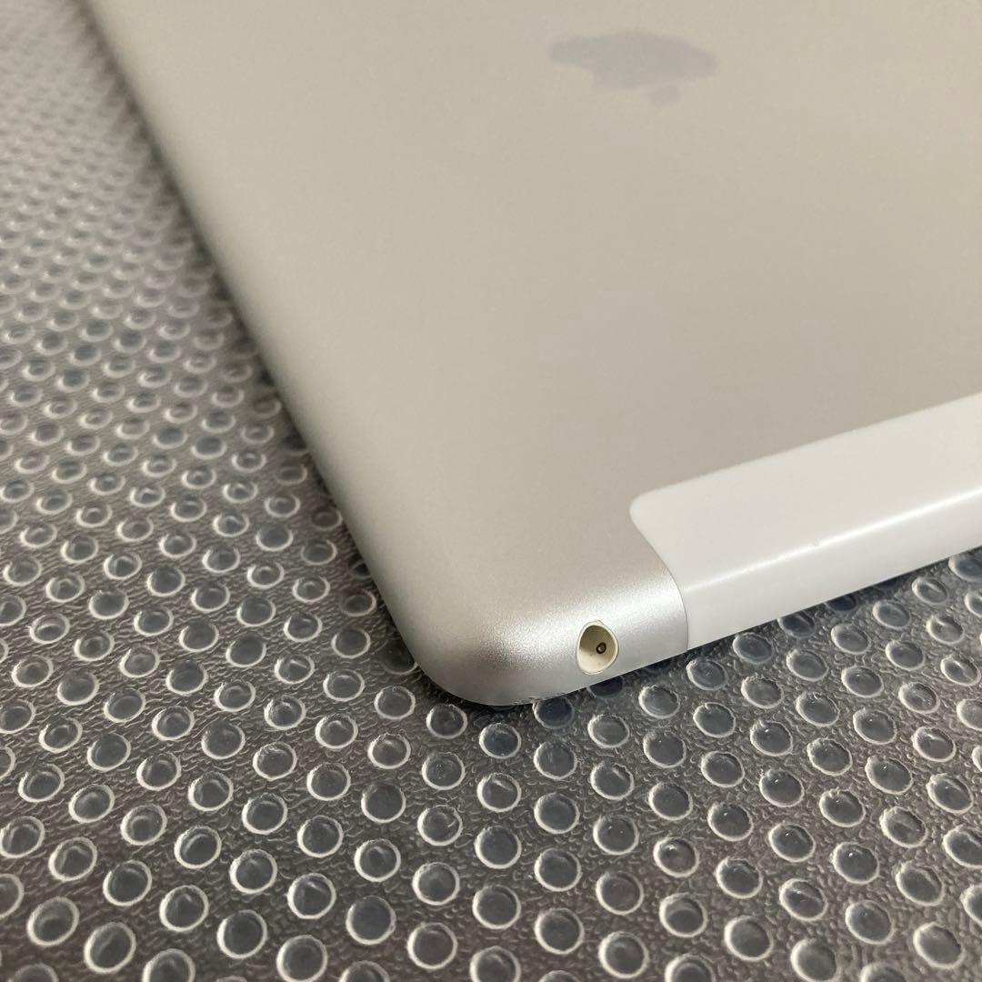 2855 電池最良好☆比較的美品☆iPad5 第5世代 32GB SIMフリー☆