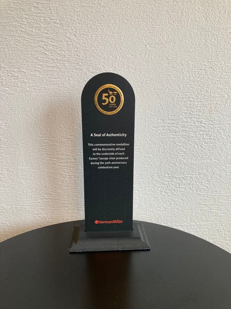【激レア】Herman Miller イームズラウンジチェア50周年記念プレート