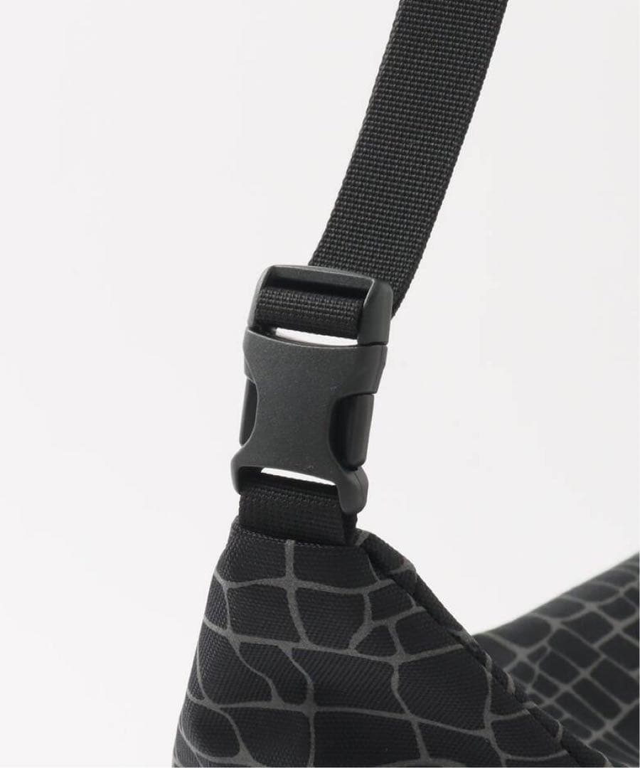 じゅんじゅんや様用　OVERLAND ショルダーバッグ　新品　スパイダーウェブ