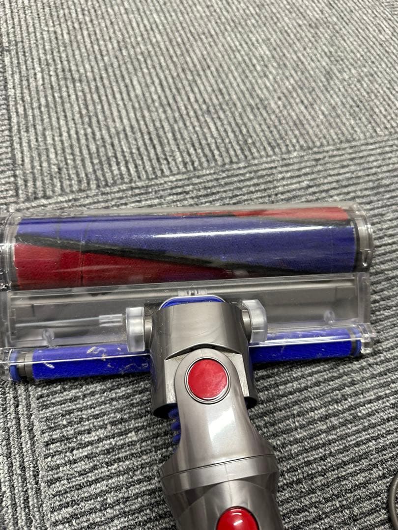 ⭐️動作確認済⭐️ Dyson V8 Fluffy ダイソン 掃除機 コードレス