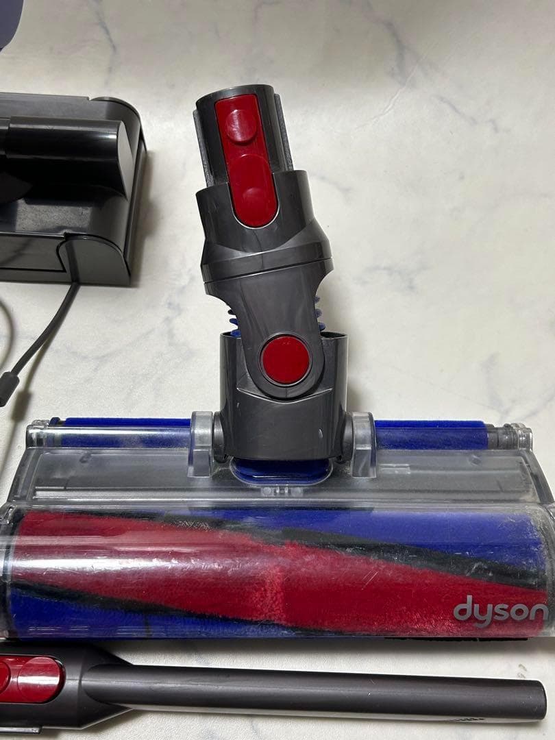 Take様 Dyson コードレスクリーナー V8