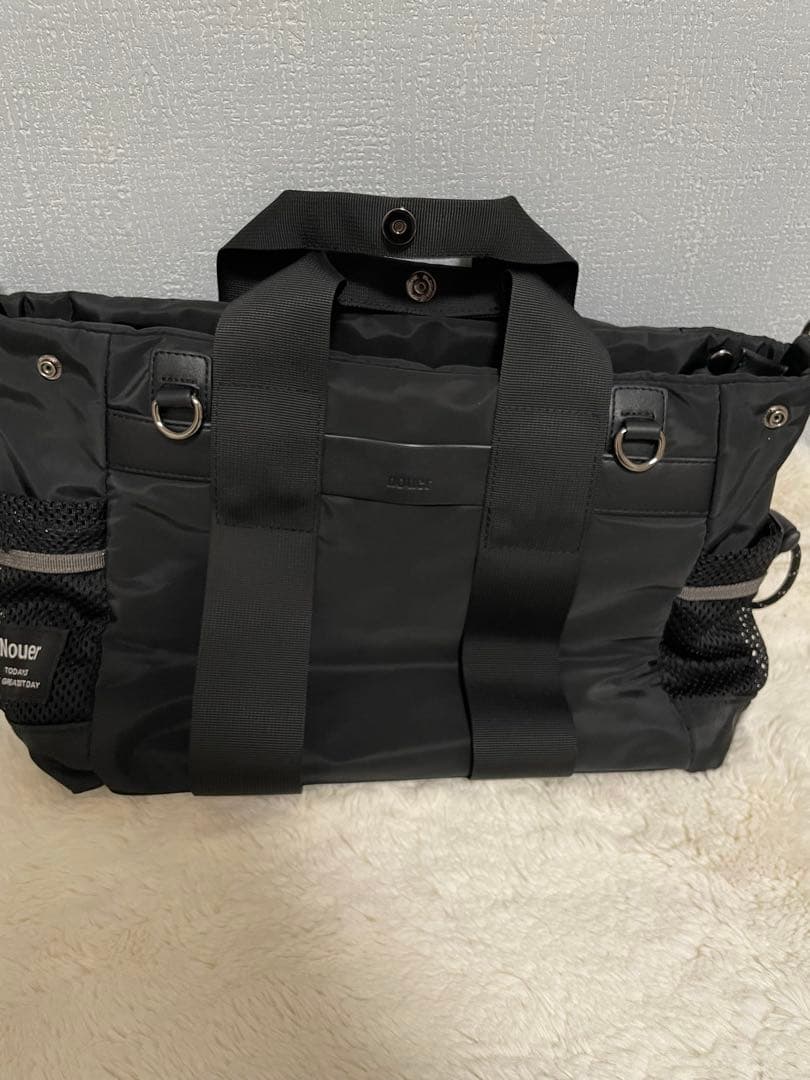 【美品】nouer ヌエール　マルチウェイポケットデザインミニBAG ブラック