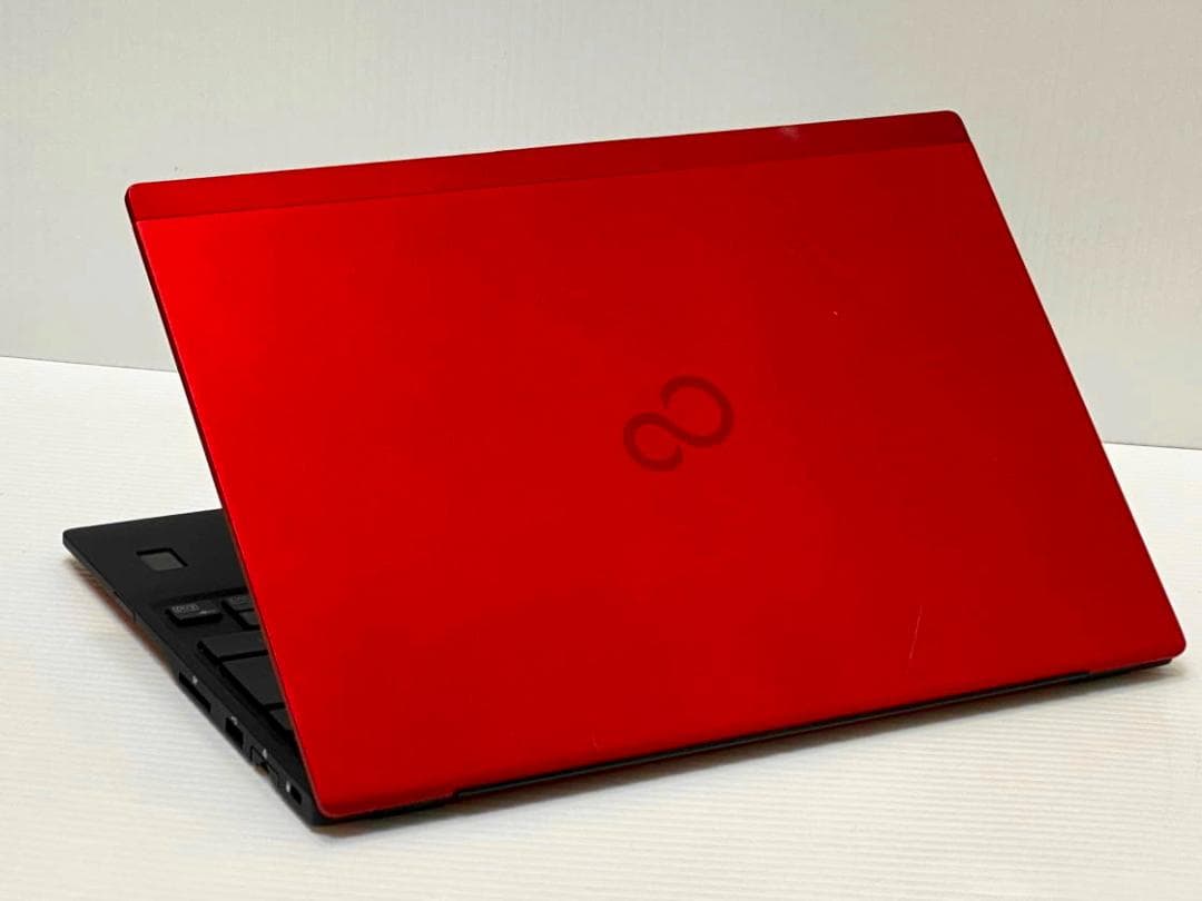 I*o様 ガーネットレッド 第10世代Core i5 LIFEBOOK U931