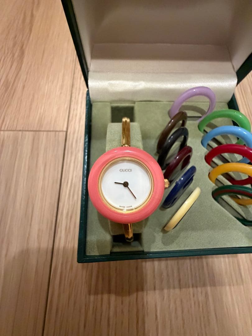 GUCCI グッチ チェンジベゼル ホワイト文字盤 ゴールド