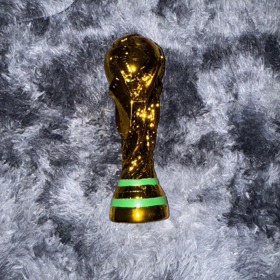 2022ワールドカップ　トロフィー　レプリカ 35cm