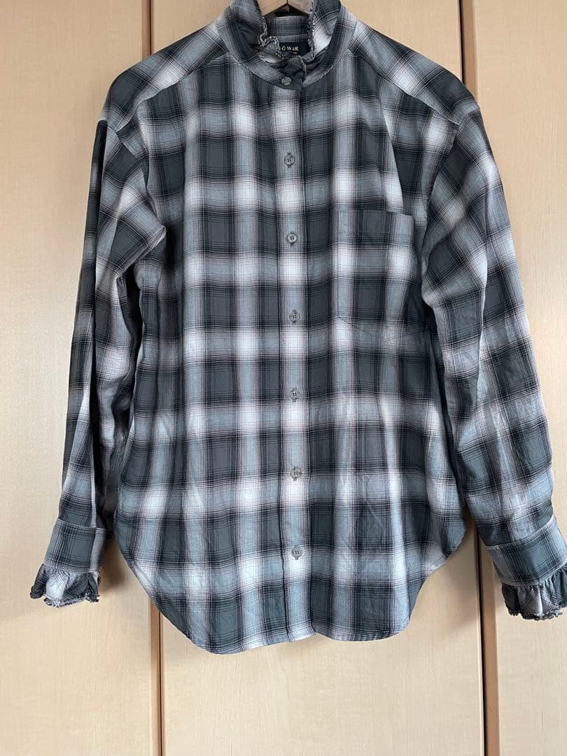 ハグオーワー⭐︎ダブルフリルスタンドシャツ新品
