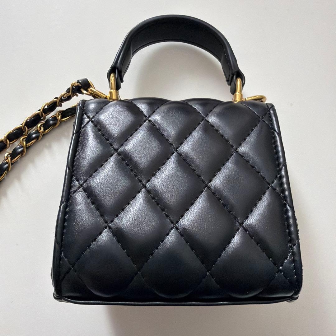 CHANEL チェーン付き ノベルティ ショルダーバッグ