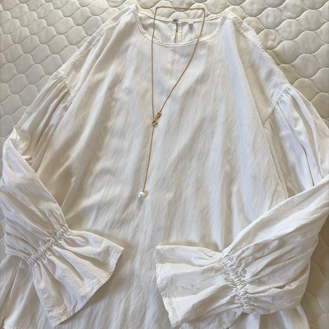 【美品】BEARDSLEY✴︎LIVETART ギャザーカフスシャツ　ホワイト