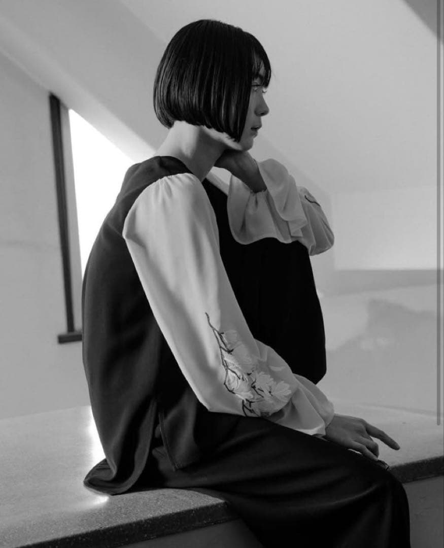 iCONOLOGY 花を着るブラウス 白木蓮　完売品 イコノロジー