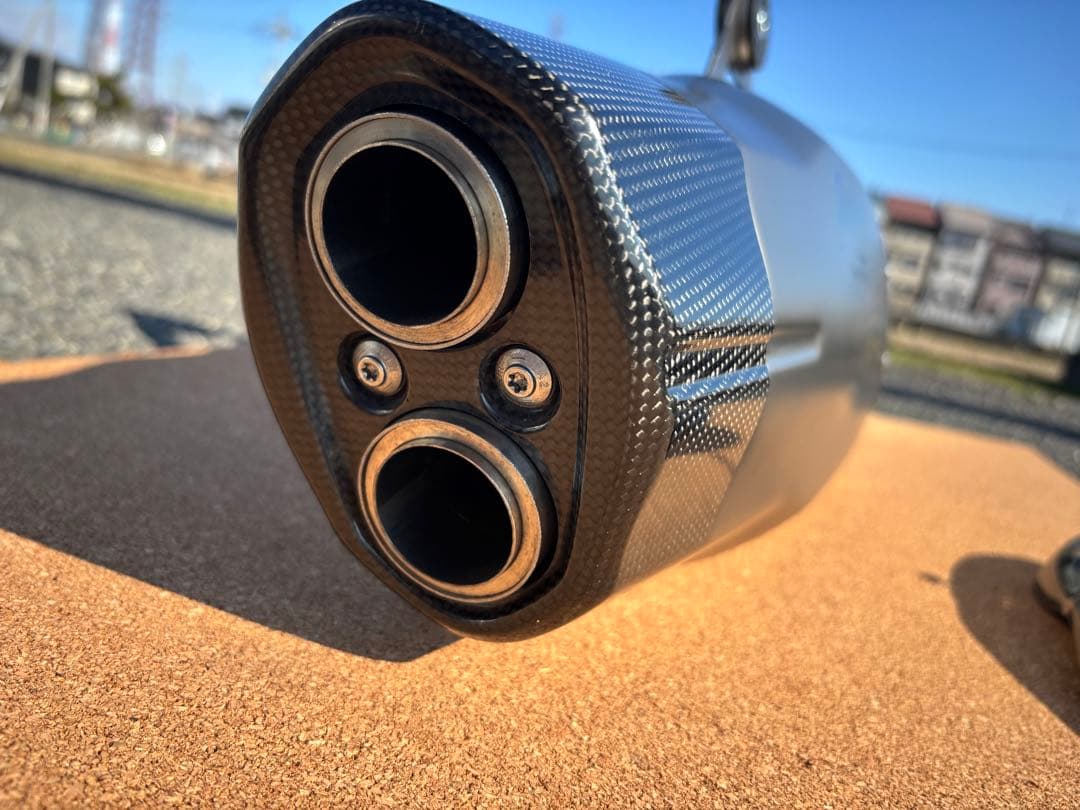 美品 R1250GS AKRAPOVIC スリップオンマフラー