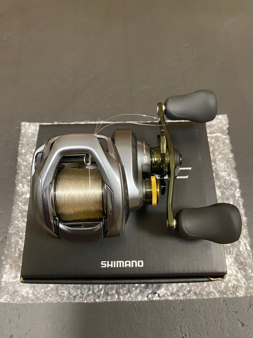 SHIMANO CURADO DC 200HG 右ハンドル