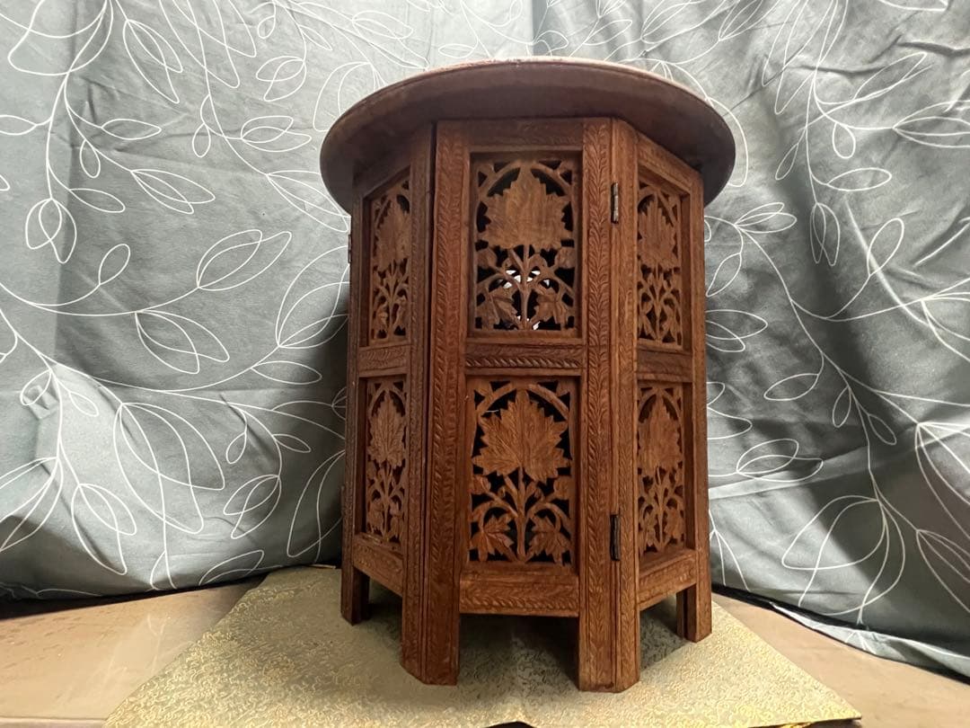 シーシャムウッド？ サイドテーブル 置き台 彫刻