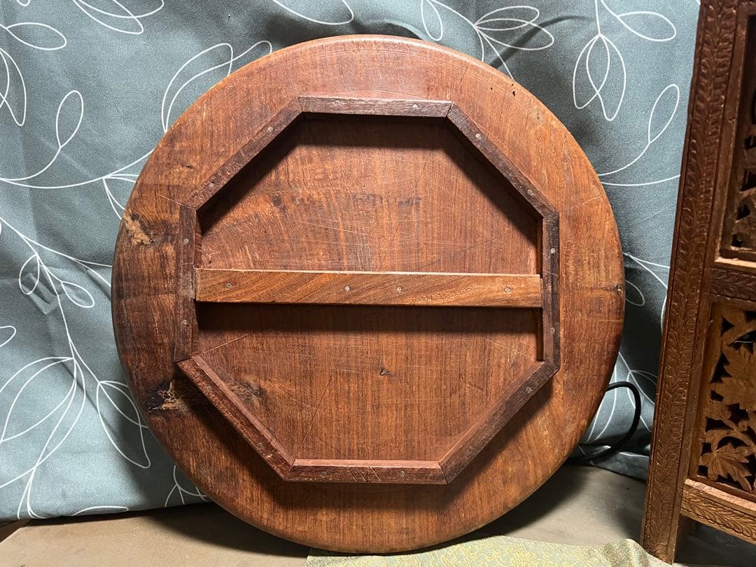 シーシャムウッド？ サイドテーブル 置き台 彫刻