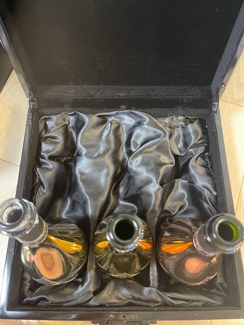 超希少！アルマンドトリロジー空瓶専用ボックス