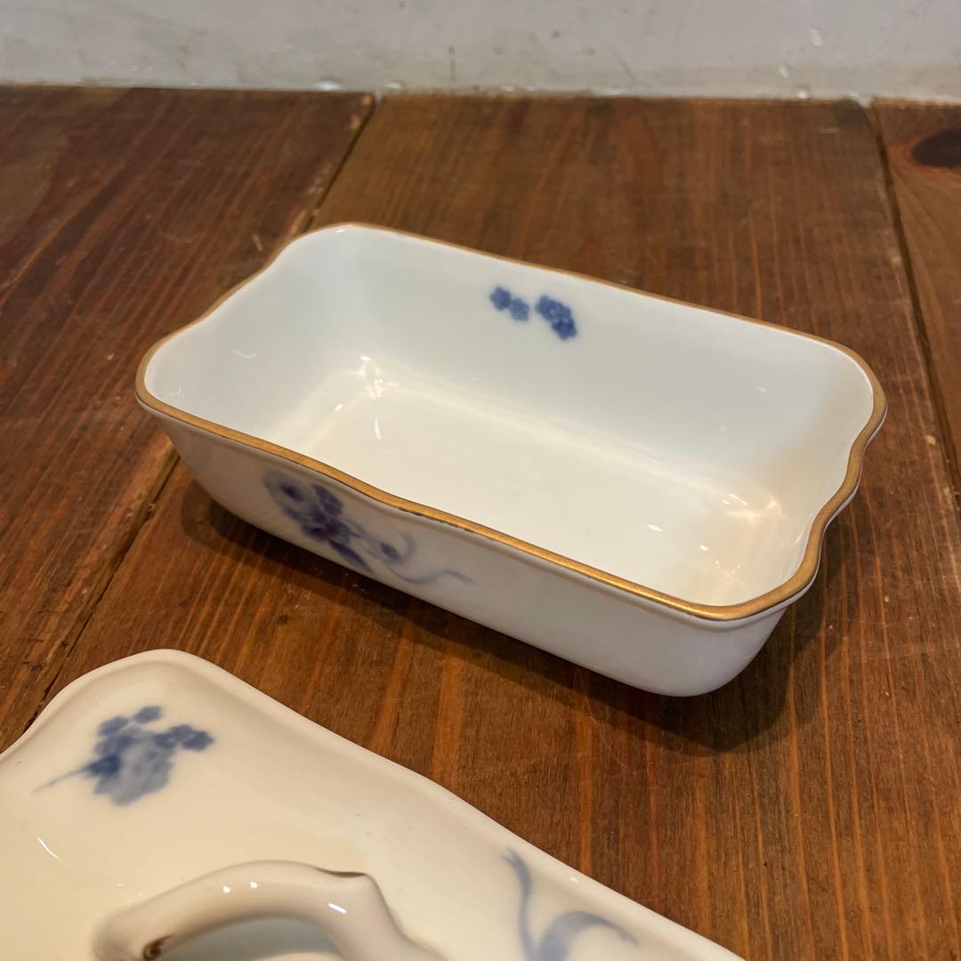 美品　大倉陶園　ブルーローズ　バターケース　小物入れ　上品な薔薇の絵柄が素敵な