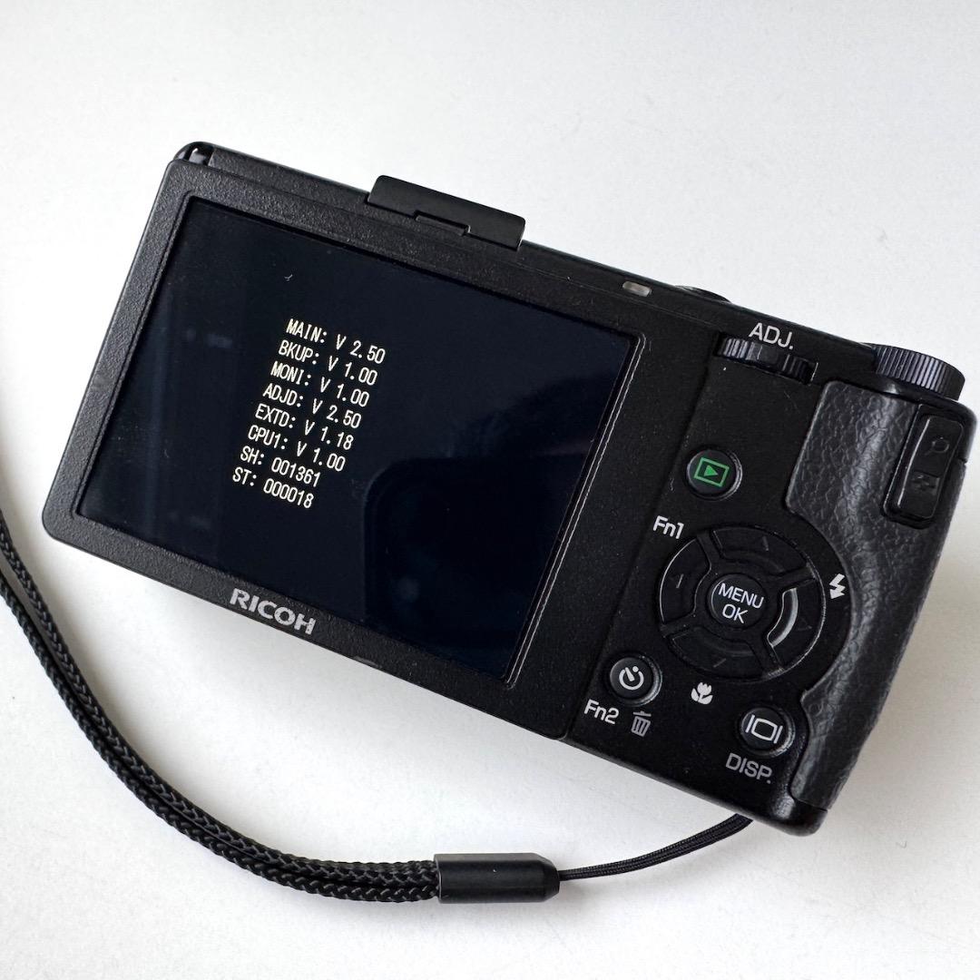 リコーRICOH GR Digital III GH-2フードアクセサリー付属