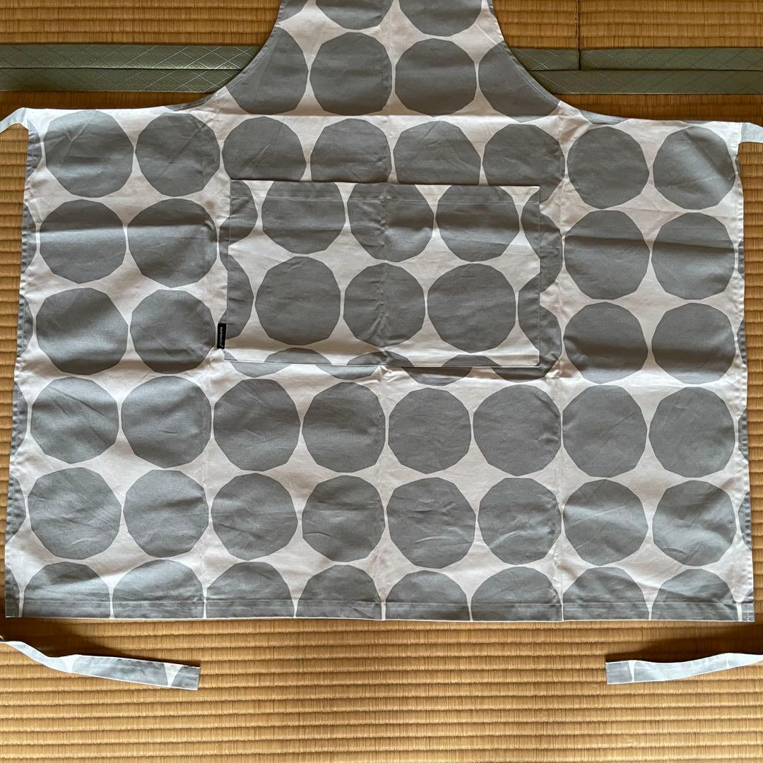 【レア品】マリメッコ フィンエアー機内販売 Kivet エプロン エストニア製