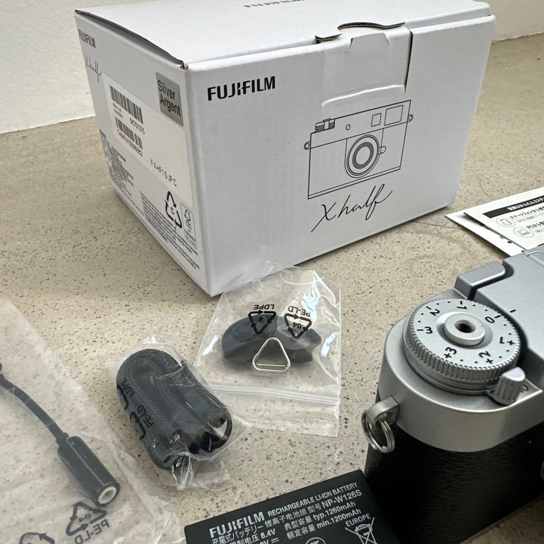 早い者勝ち！FUJIFILM Xhalf コンパクトデジタルカメラ