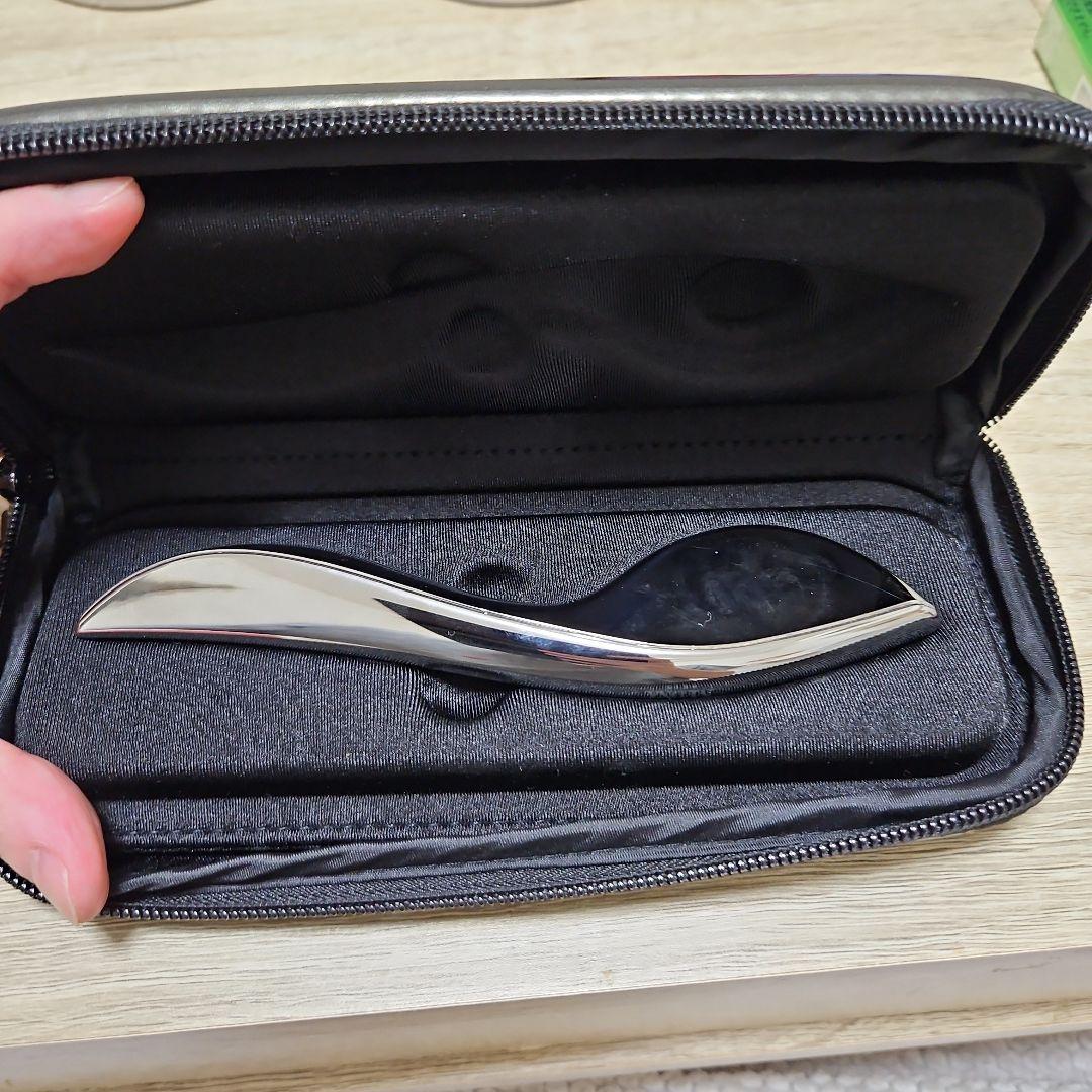 MDNA  SKIN マグネティックフロー