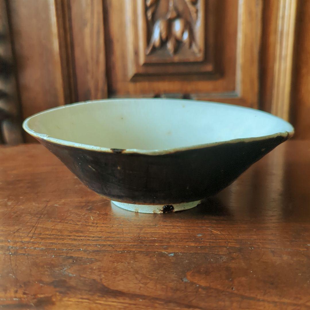 磁州窯茶碗 絵高麗形 天目釉、白釉 蛇の目釉剥ぎ 元〜明