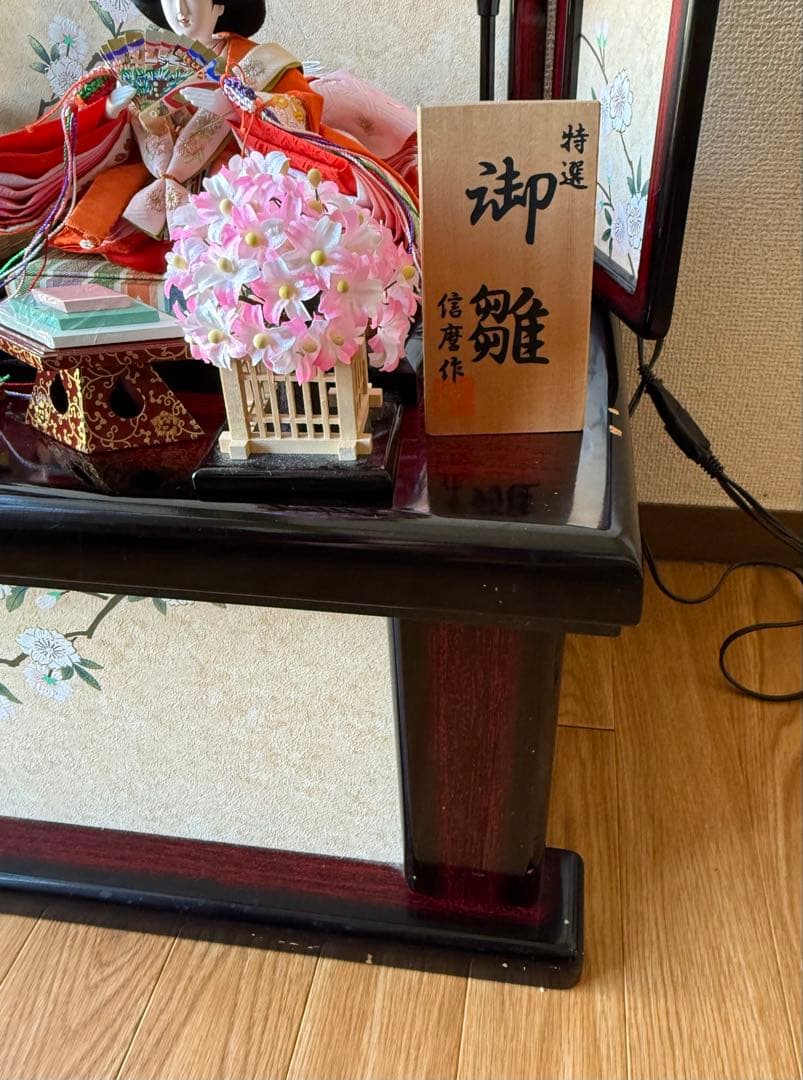 雛人形 多色装飾付き