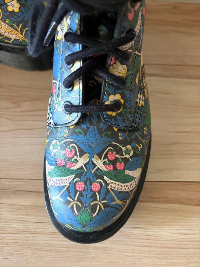 Dr. Martens LIBERTY 花柄ブーツ