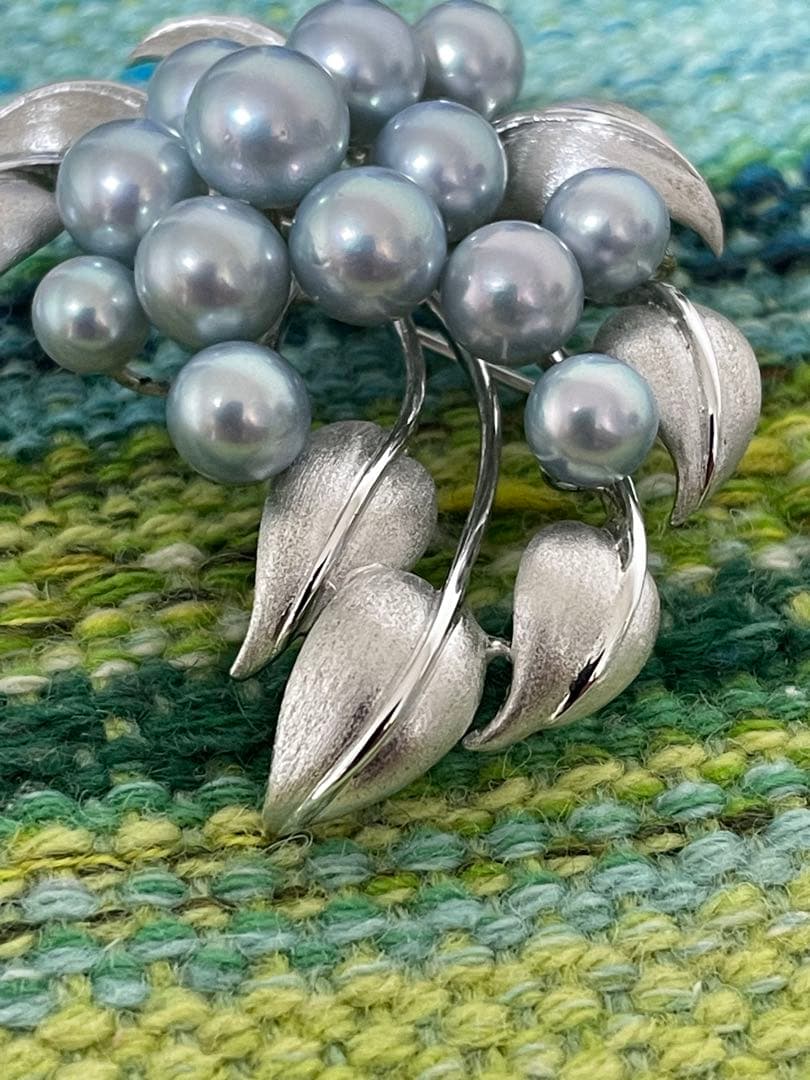 ヘムヘム田崎真珠　美品アコヤ真珠ブロ－チ　SILVER刻印