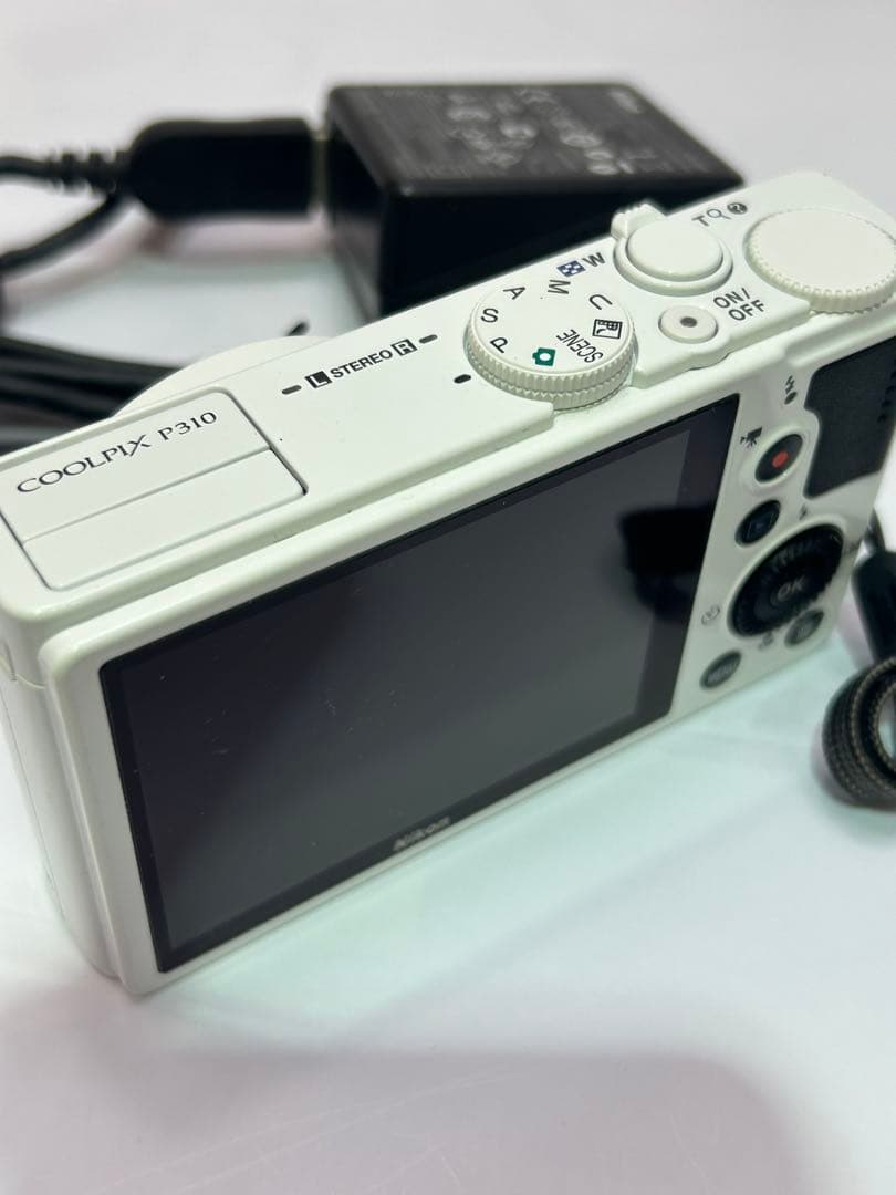 Nikon Coolpix ニコン　クールピクスP310 デジタルカメラ