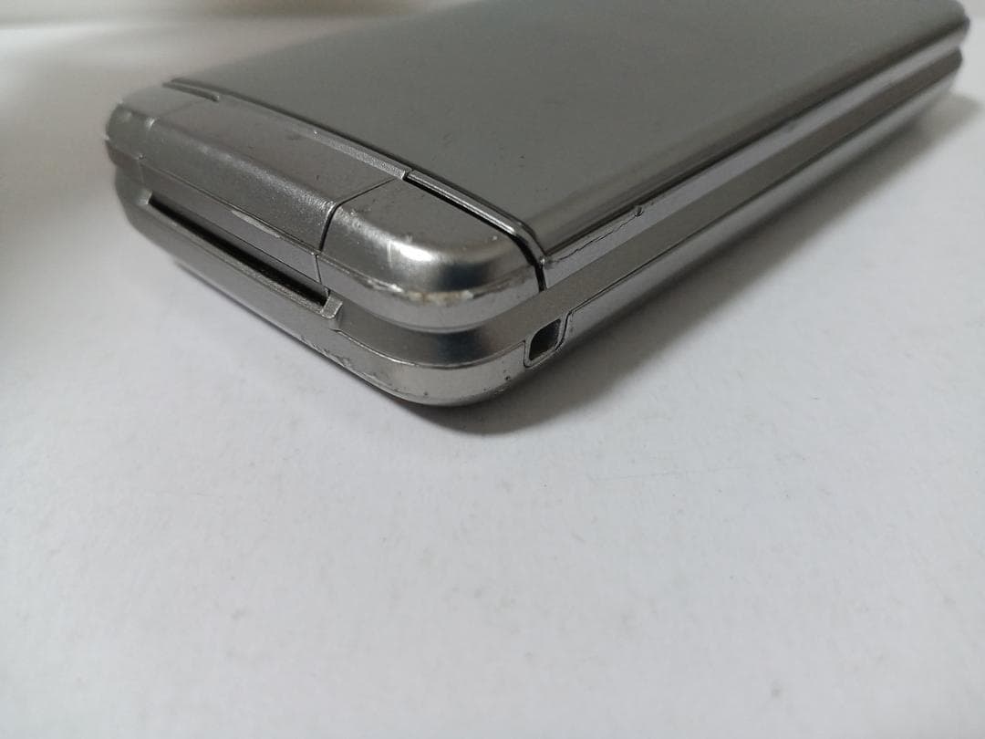 ☆ SoftBank DIGNO ケータイ4 A202KC シルバー