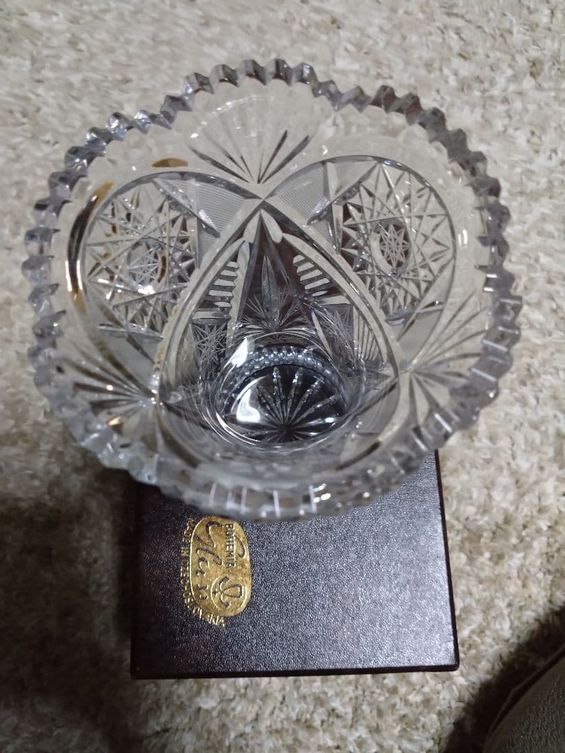 BOHEMIA カットクリスタル花瓶 高さ約25cm