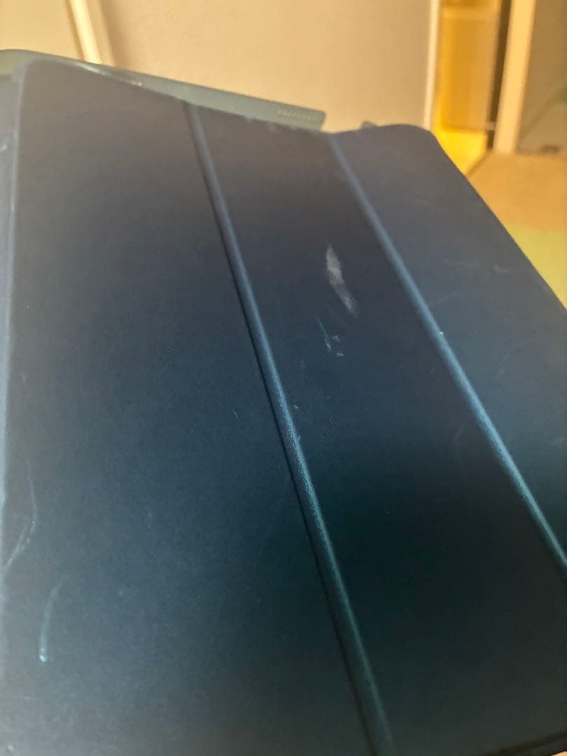 iPad 10.9インチ 第10世代 Wi-Fi 64GB シルバー ケース付き