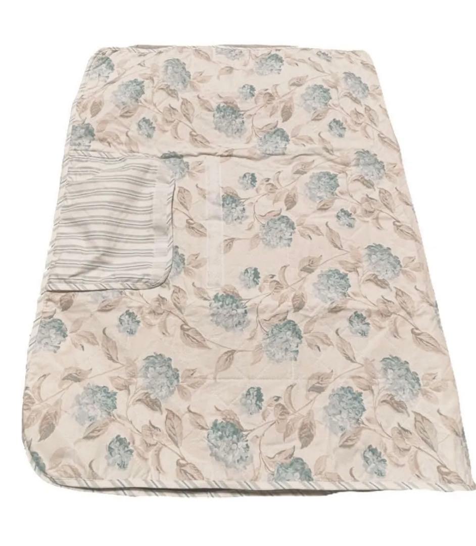 LAURA ASHLEY ローラアシュレイ 折り畳みマット 折り畳みクッション