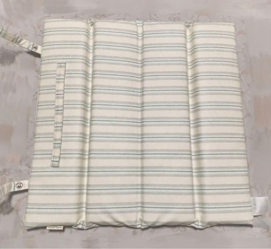 LAURA ASHLEY ローラアシュレイ 折り畳みマット 折り畳みクッション