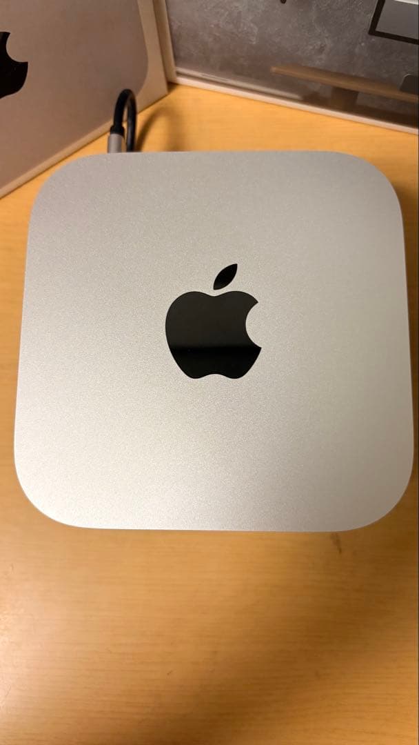 Apple M4 Mac mini 16GB SSD256GB USBハブ付き