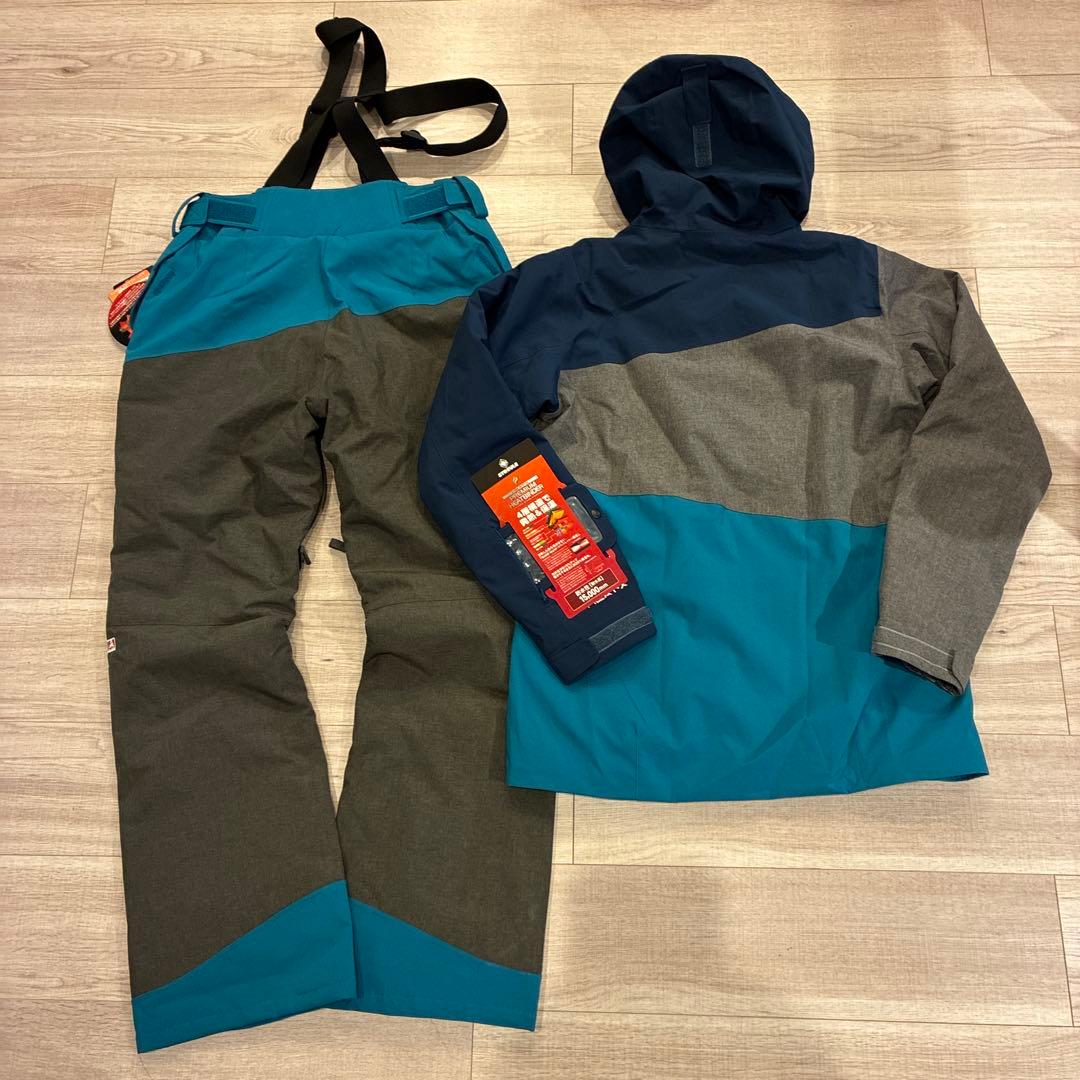 未使用 streule スキーウェア スノボードウェア 上下セット L