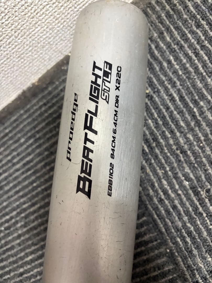 BEATFLIGHT 硬式バット 84センチ