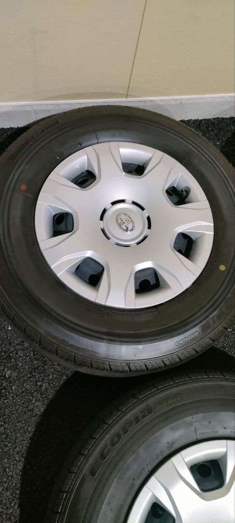 引取のみ ハイエース純正　ブリヂストン 195/80-15　ホイール付きタイヤ