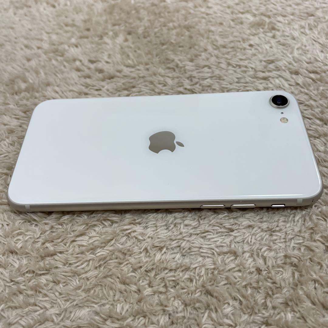 さ*ら様 Apple iPhone SE(第3世代) 64GB スターライト　s