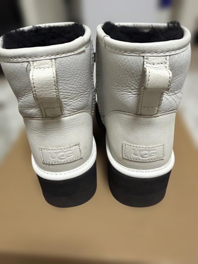 UGG厚底ムートンブーツ W/CLASSIC MINIPLATFORM 24cm