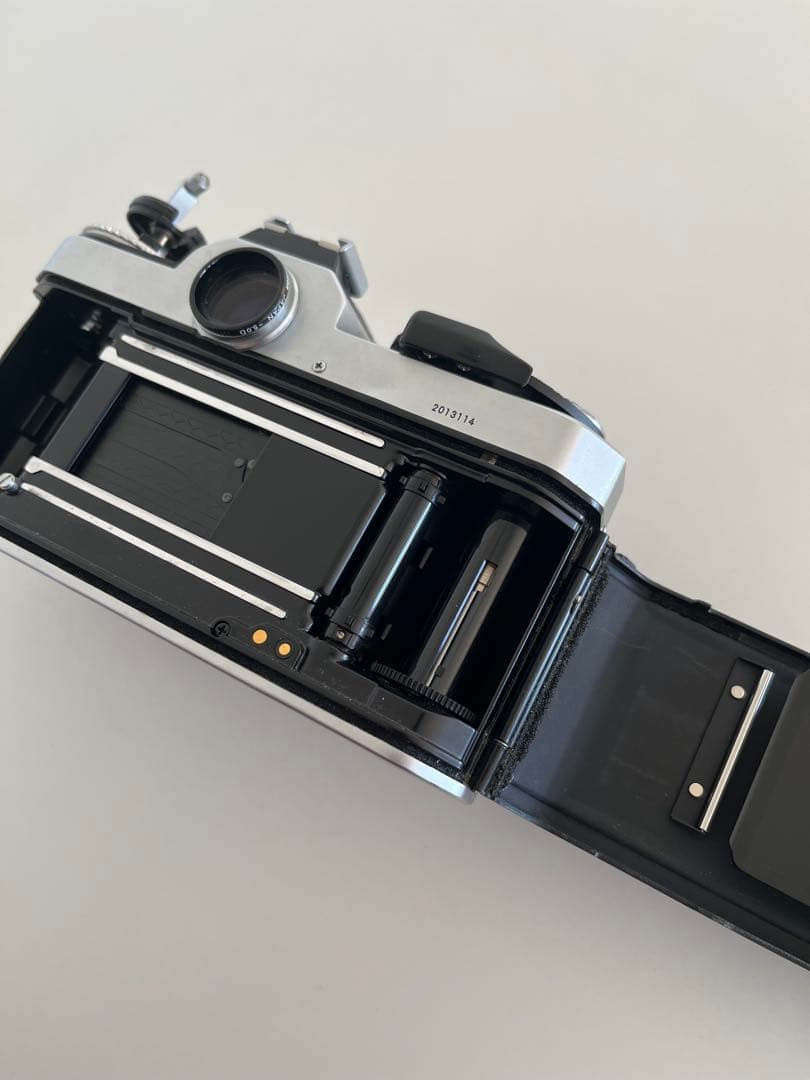 【完動品】Nikon FE2 フィルムカメラ