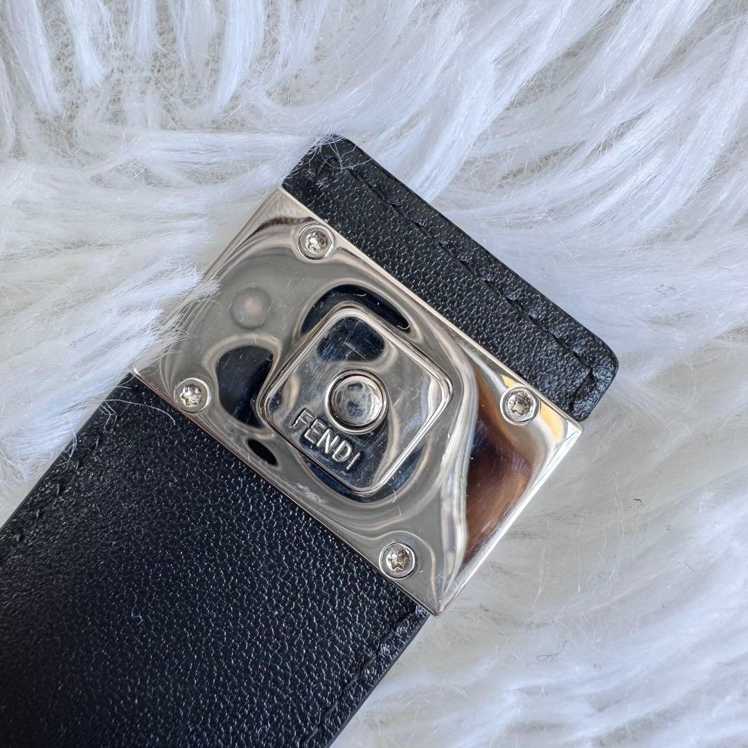 FENDI スマホバッグ ショルダーバック ブラック グレー ズッカ柄　2way